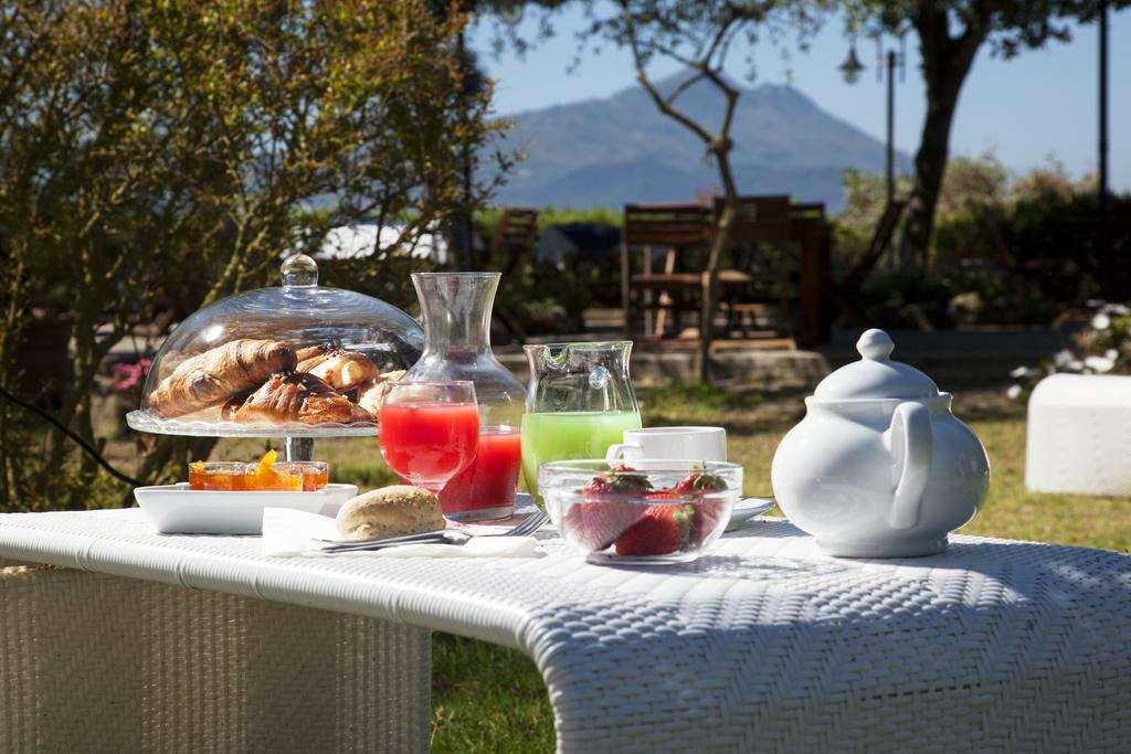 Solcalante Hotel Procida Restoran gambar