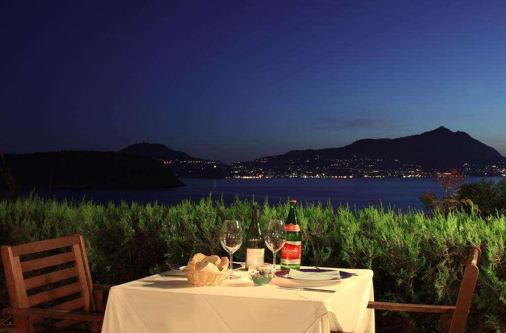 Solcalante Hotel Procida Restoran gambar